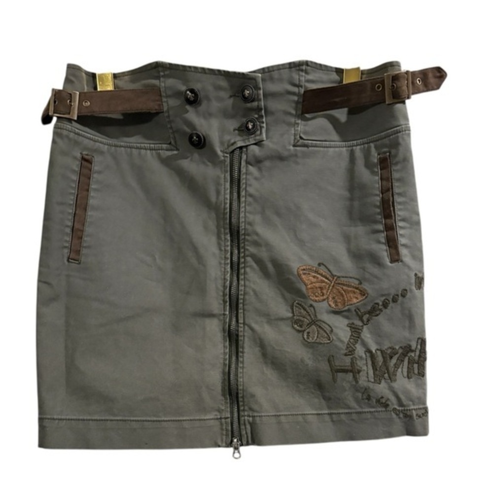 Desigual Army Green Embroidered Suede
Accent Button Zipper Mini Skirt Size 10